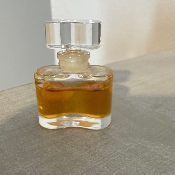 Mini Perfume Bottle Collection - Picture 5 of 16